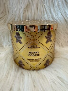 Bath & Body Works Merry Cookie Candle 3-Wick 14.5oz.